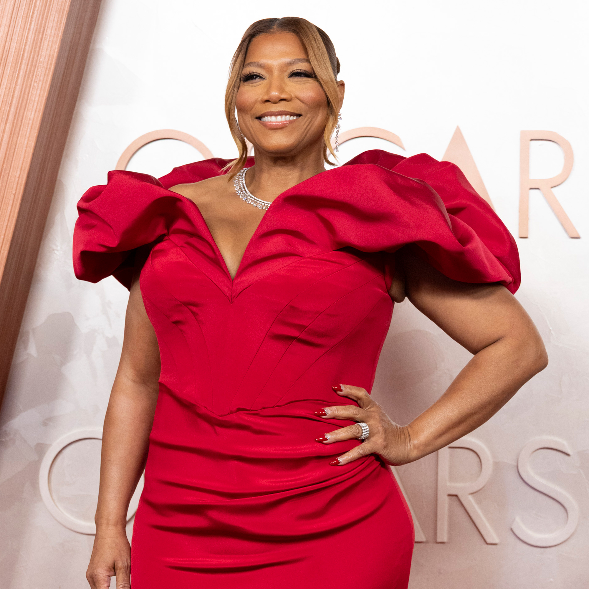 BeyondTheCeremony RedCarpetCarousel QueenLatifah